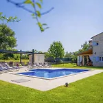 Villa Agricola In Sveti Kirin *