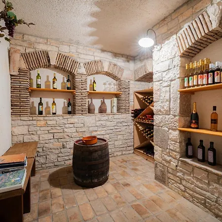 Agricola In Sveti Kirin Svetvincenat